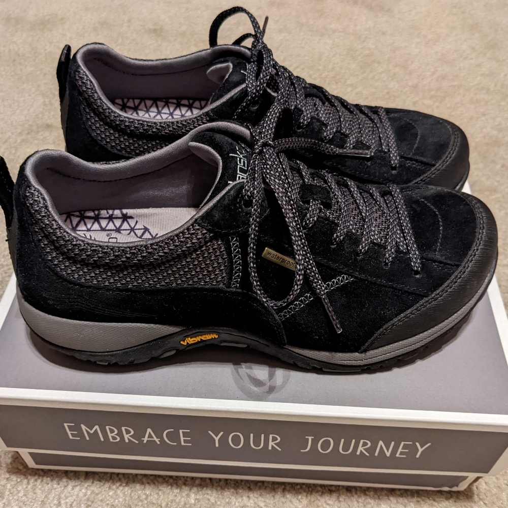 Dansko Paisley Black Suede Waterproof Shoes EU 37 (US 6.5-7)